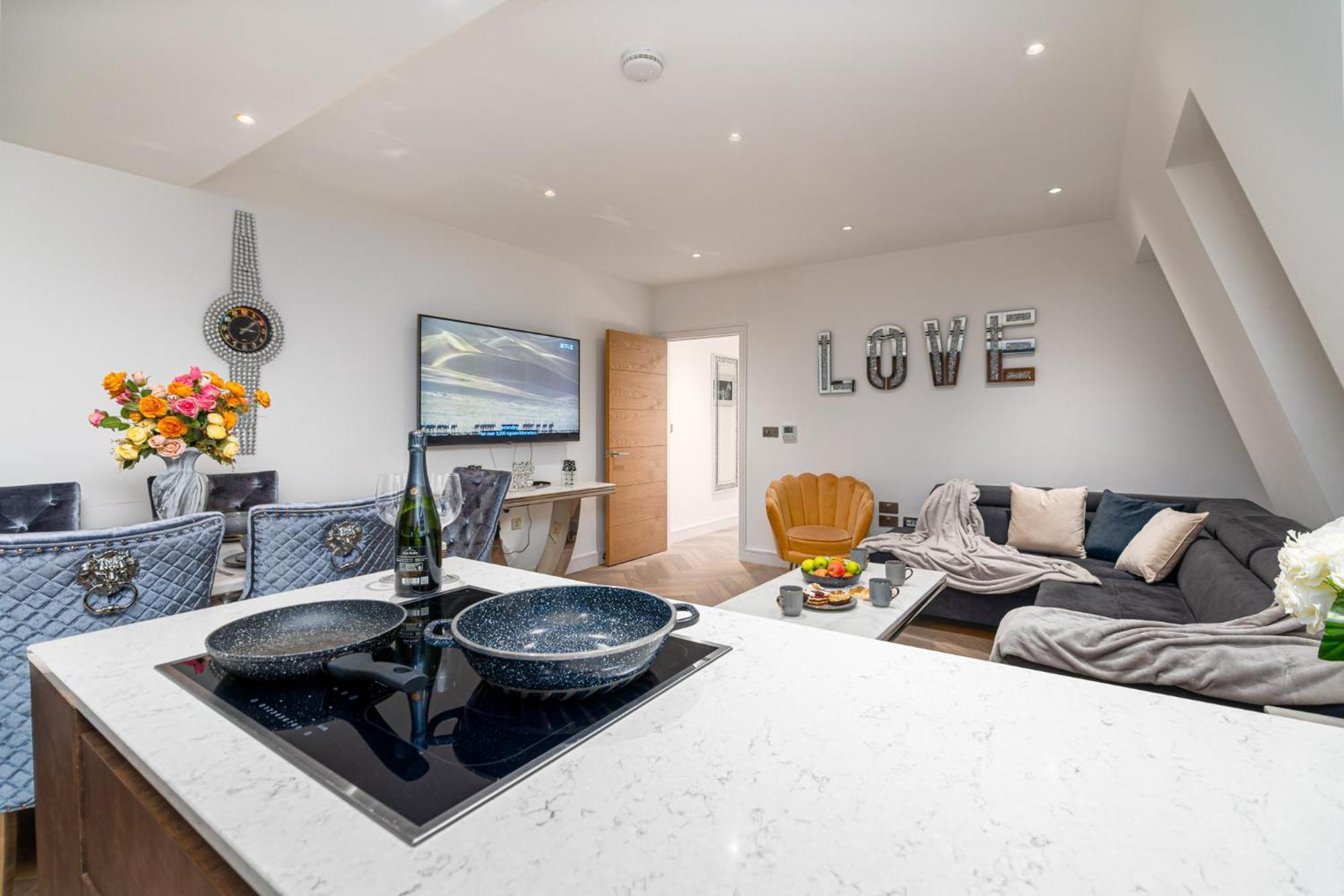 Spectacular 2-Bedroom Penthouse In Marble Arch 75 Londen Buitenkant foto