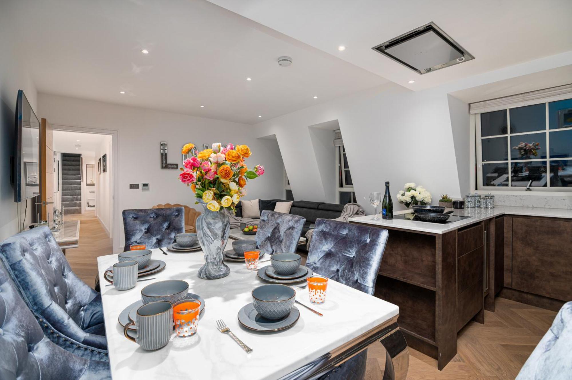 Spectacular 2-Bedroom Penthouse In Marble Arch 75 Londen Buitenkant foto